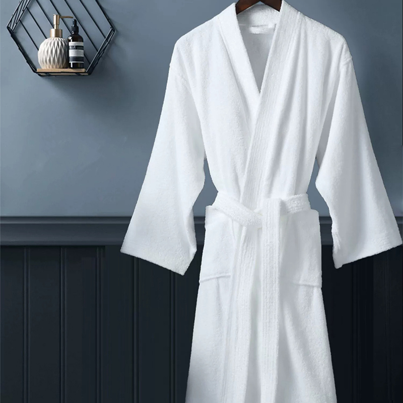Белый хлопковый махровый халат для пятизвездочного отеля